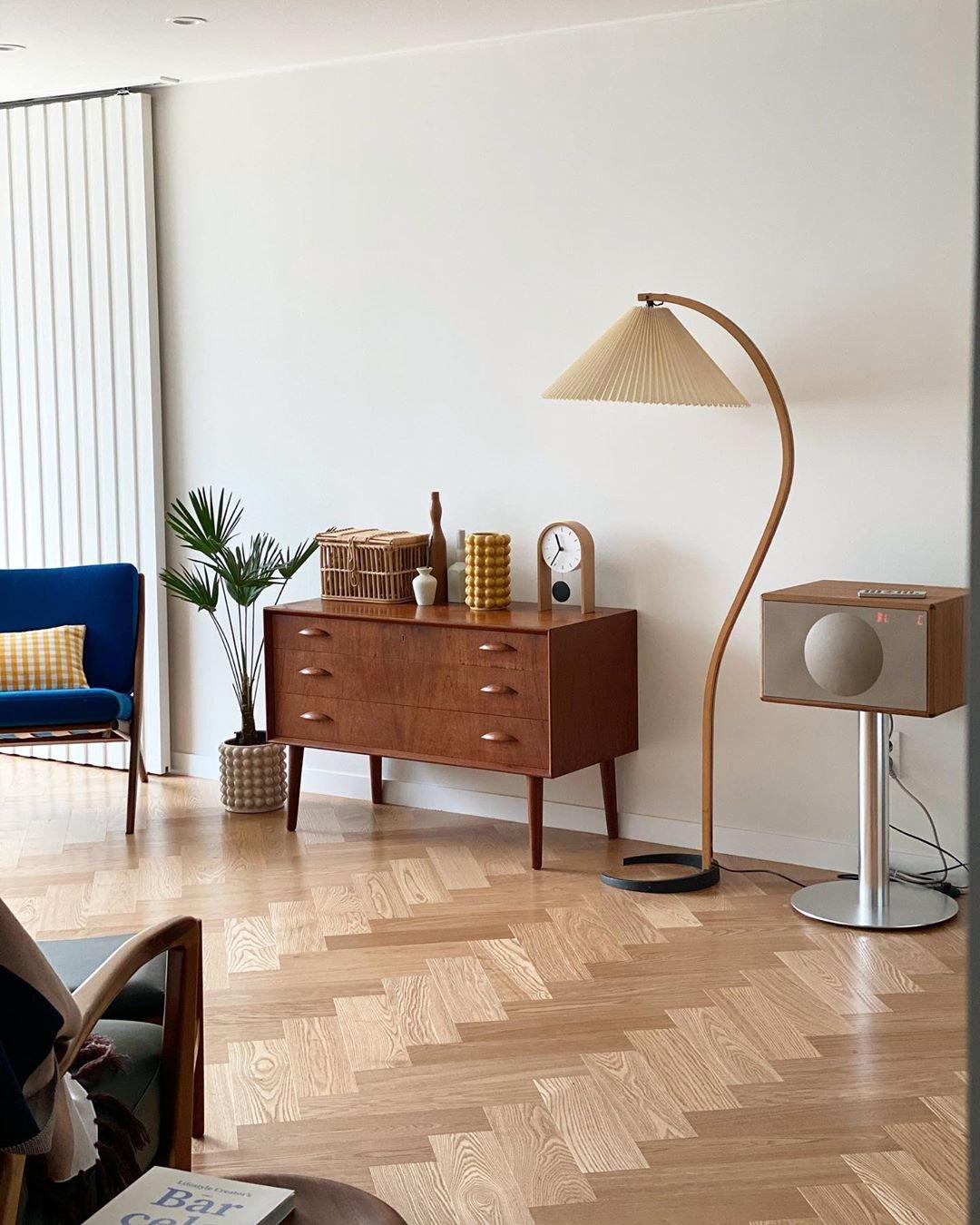 Viaro Wood Floor Lamp-Neutral Decor