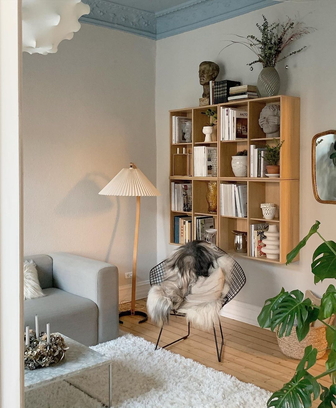 Viaro Wood Floor Lamp-Neutral Decor
