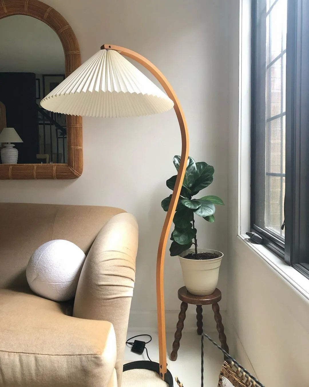 Viaro Wood Floor Lamp-Neutral Decor