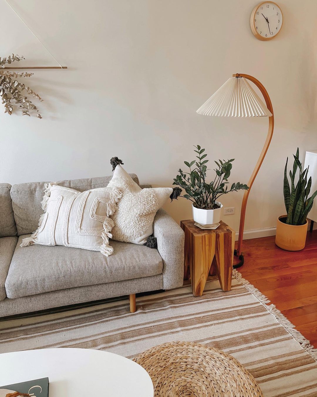 Viaro Wood Floor Lamp-Neutral Decor