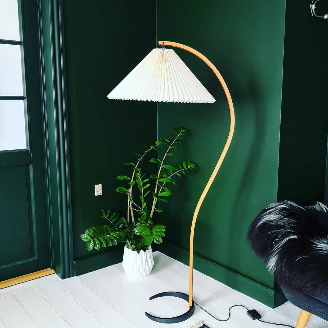 Viaro Wood Floor Lamp-Neutral Decor