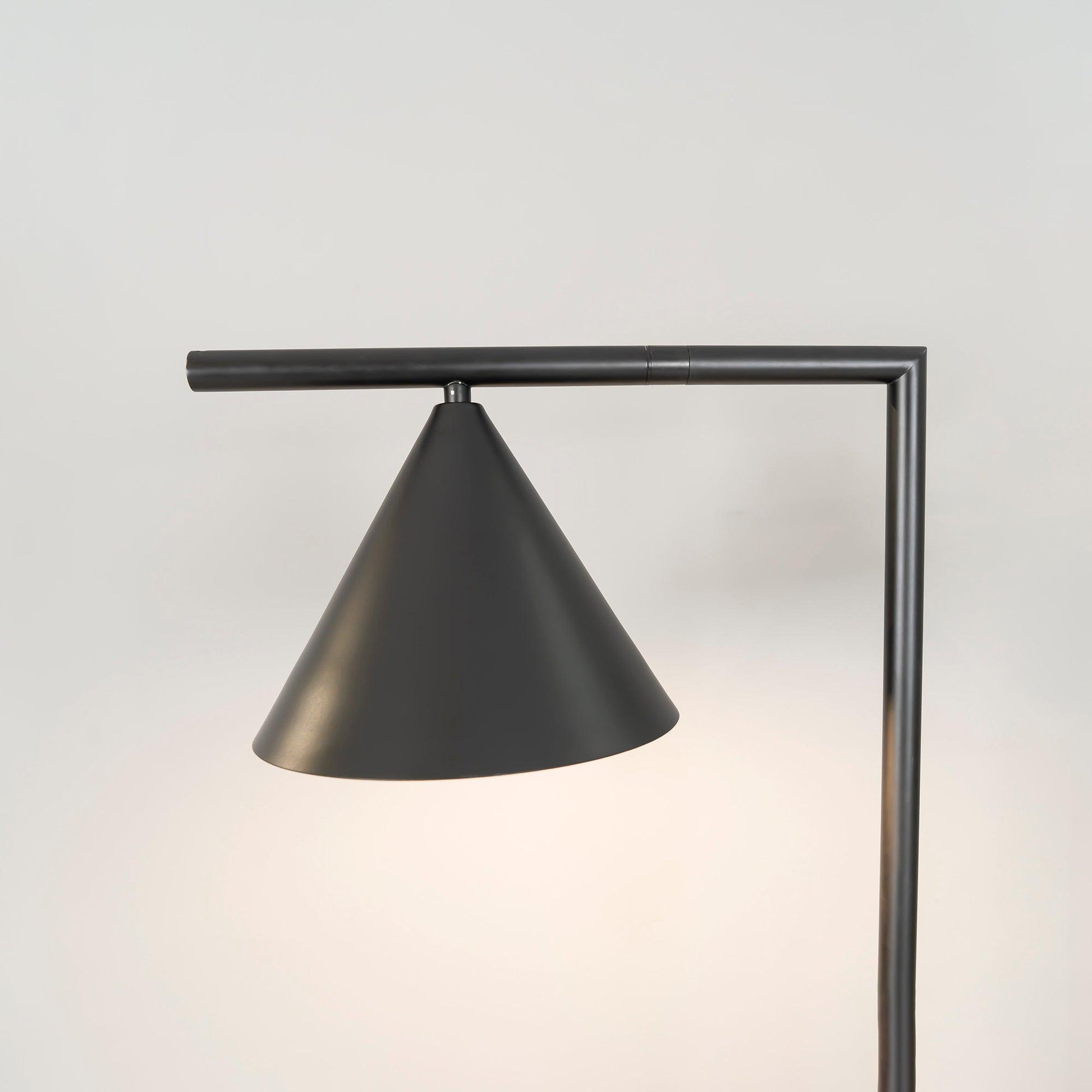 Nell Minimalist Floor Lamp-Neutral Decor