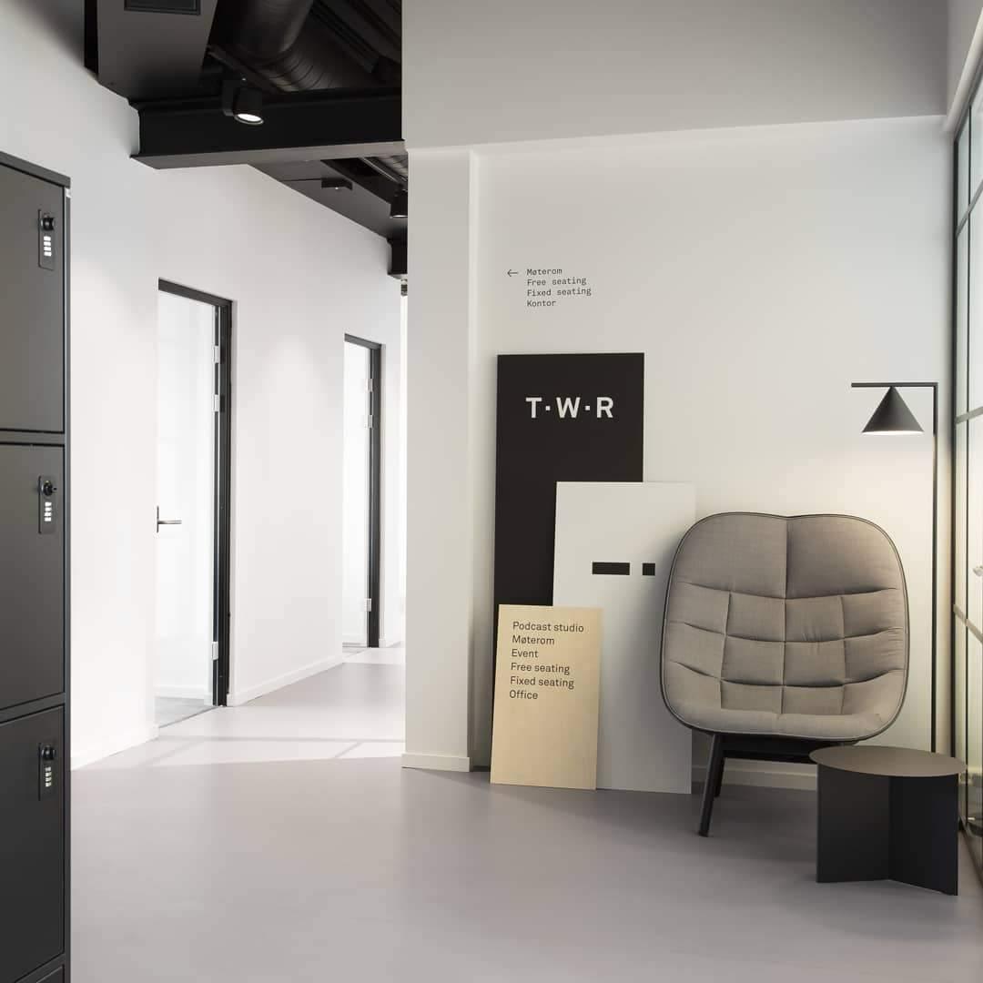 Nell Minimalist Floor Lamp-Neutral Decor