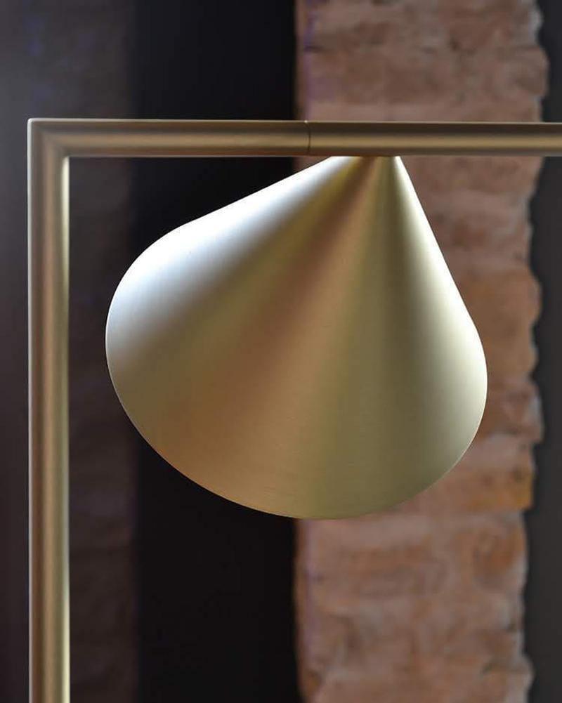 Nell Minimalist Floor Lamp-Neutral Decor
