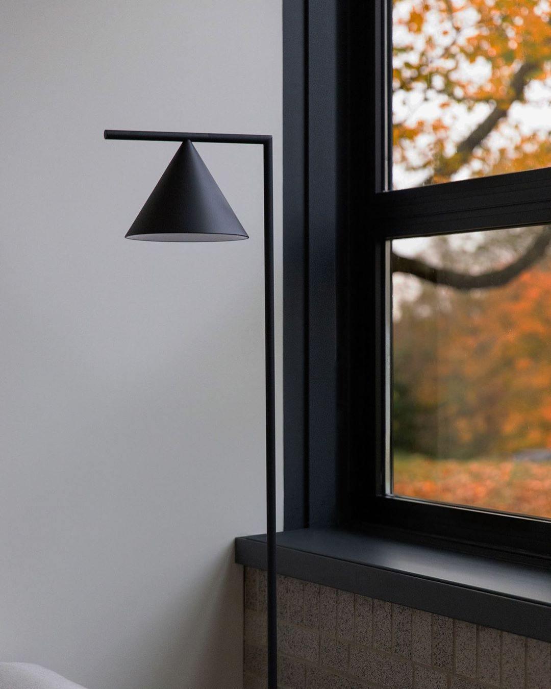 Nell Minimalist Floor Lamp-Neutral Decor