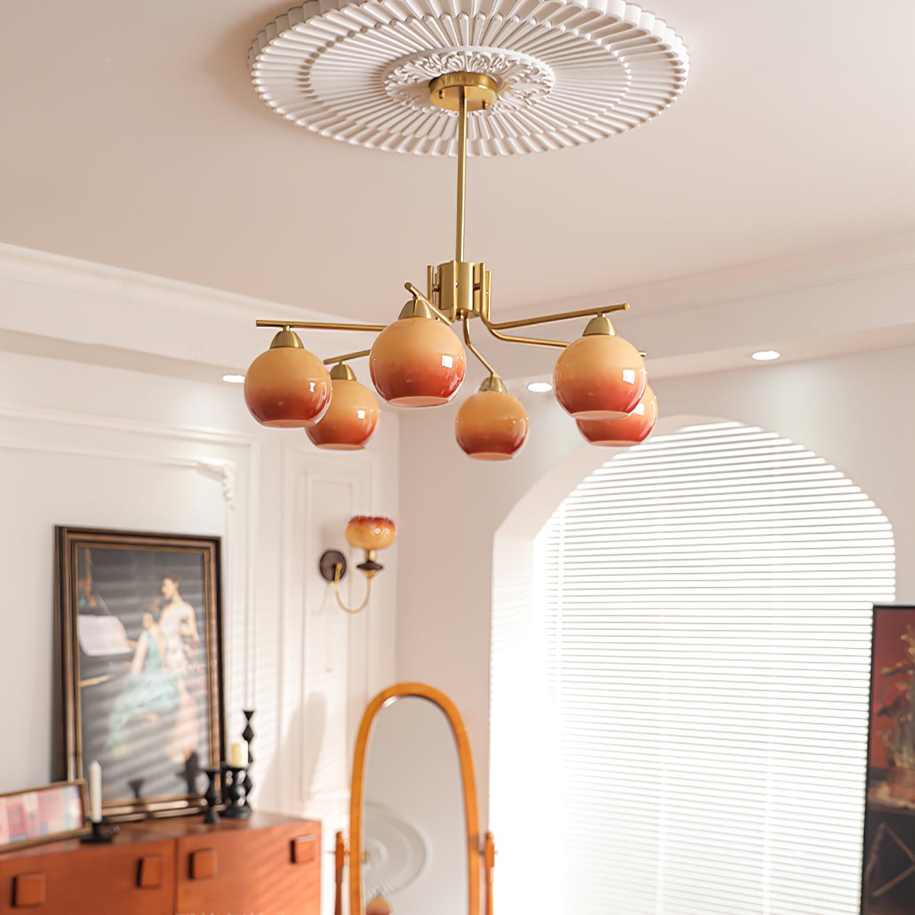 Lustra Chandelier Brass Caramel Globe Minimalist-Neutral Decor