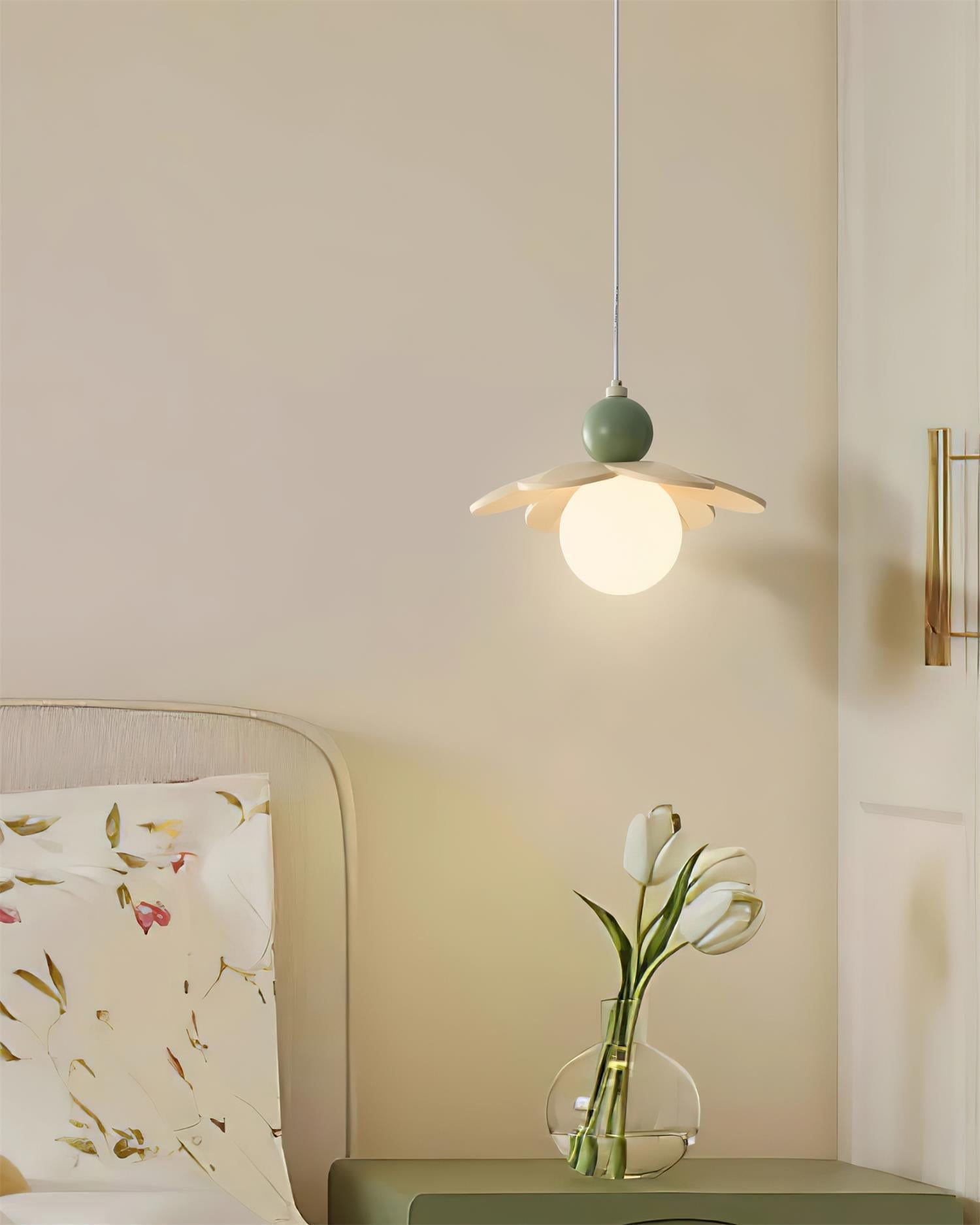 Elara Pendant Light