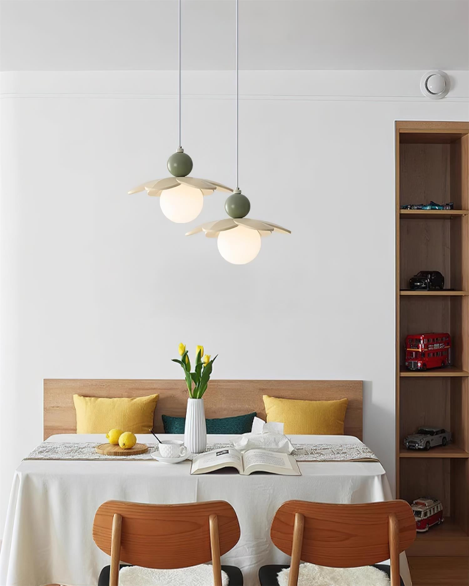 Elara Pendant Light