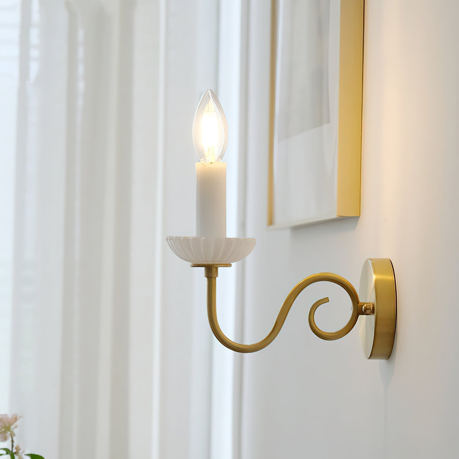 Chloe Wall Lamp