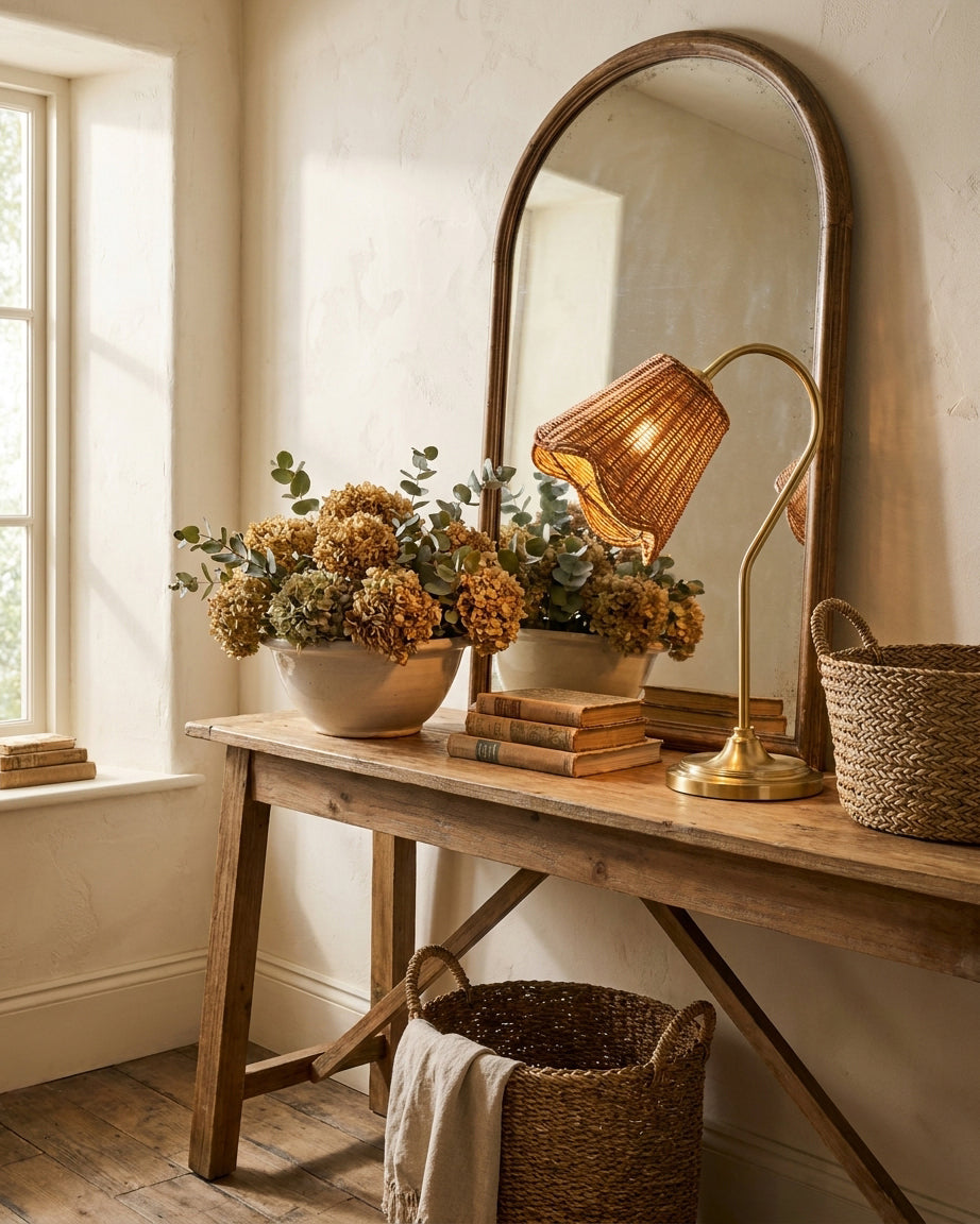 Cyrus Table Light