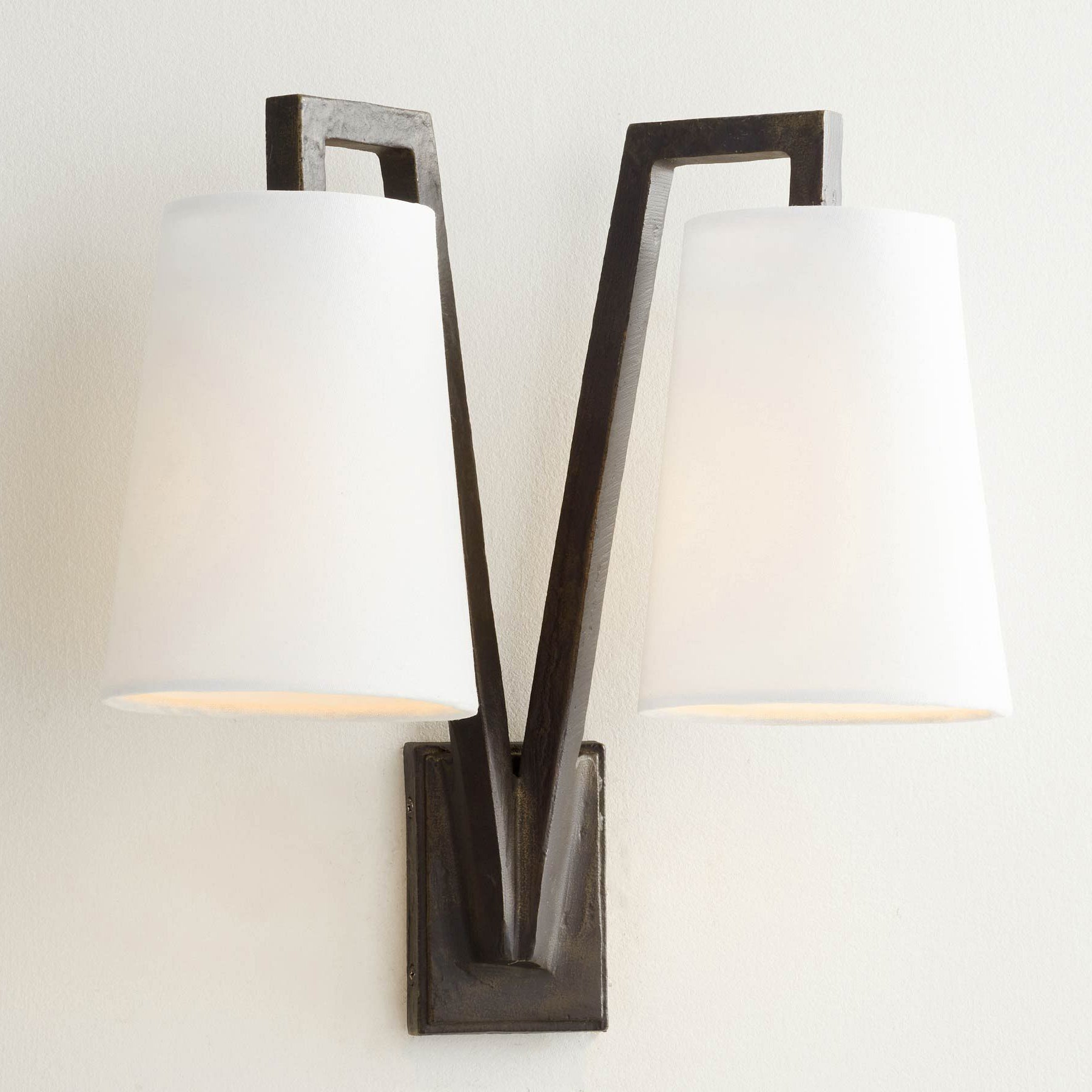 Ivmarel Wall Lamp