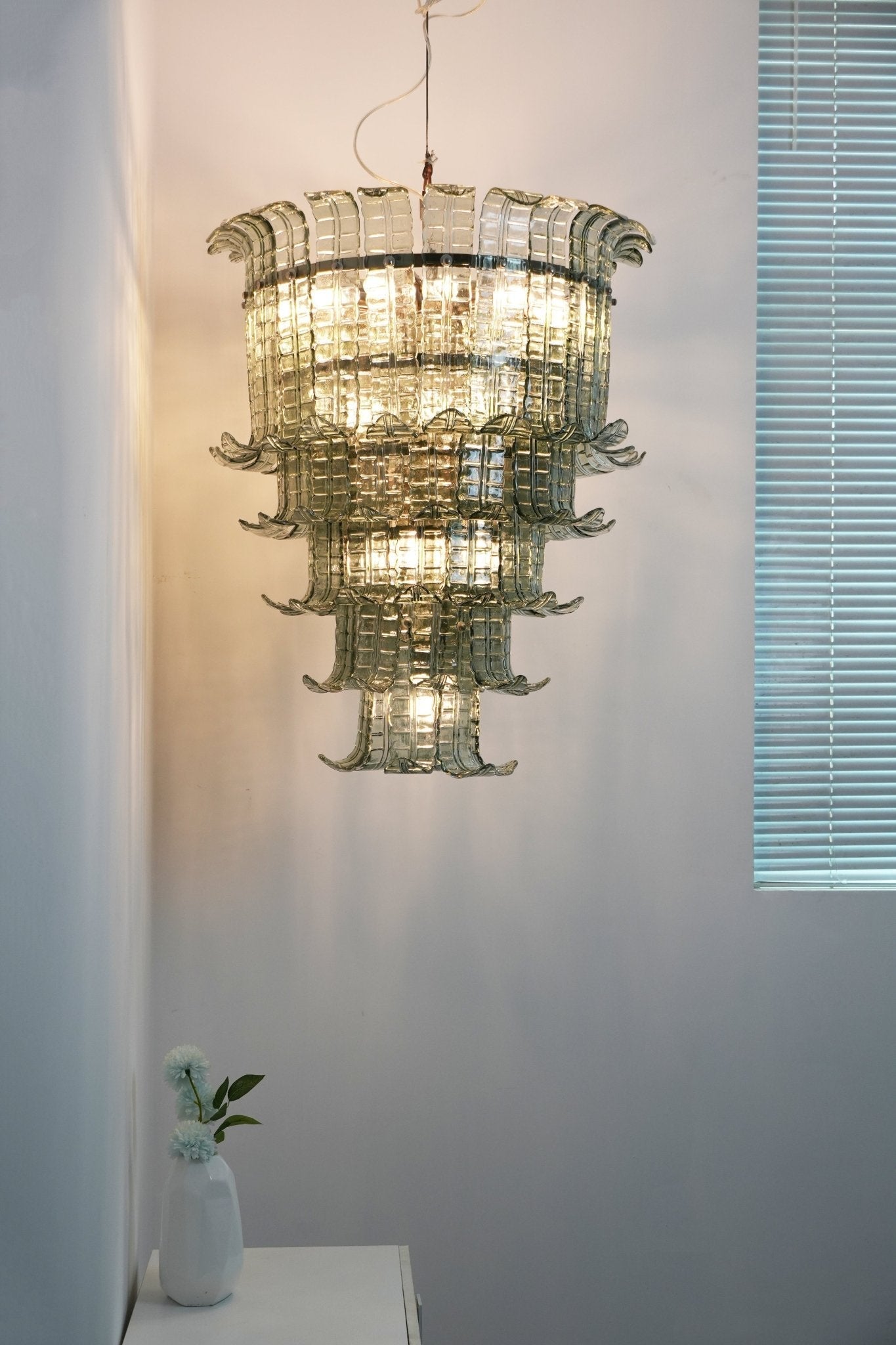 Yisk Chandelier Cascade Murano Glass Tiered Vintage-Neutral Decor