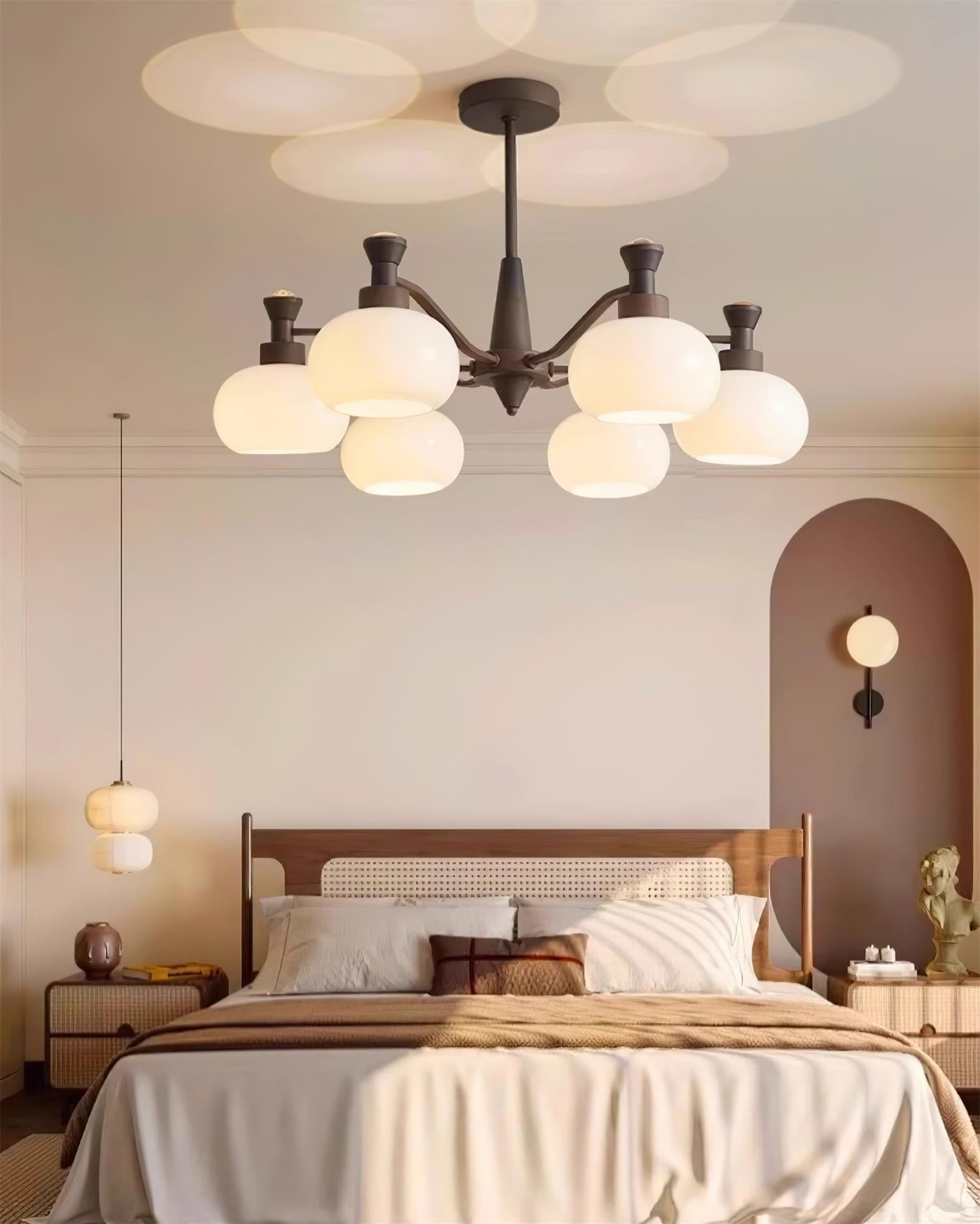 Sialy Chandelier
