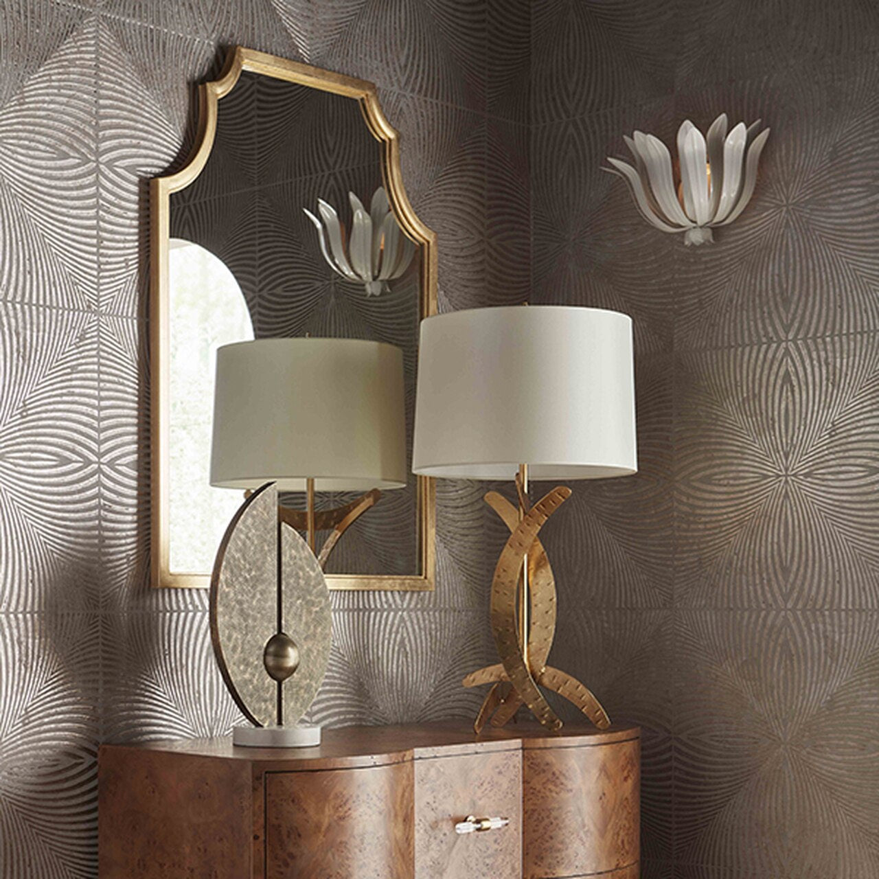 Dahlia Brass Wall Lamp