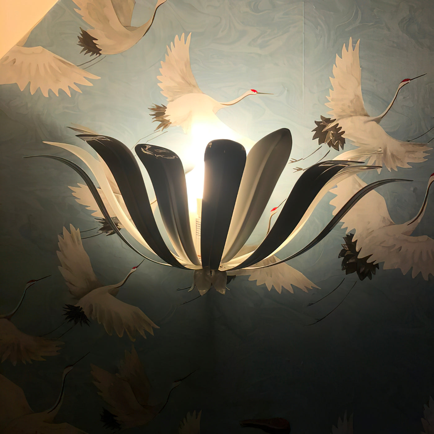 Dahlia Brass Wall Lamp