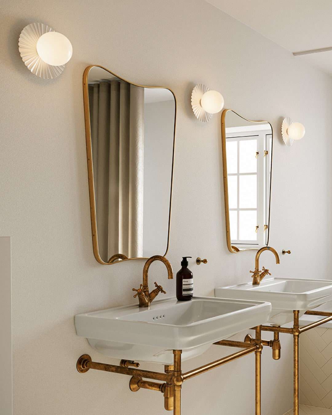 Irinor Premium Nordic Art Brass Wall Lamp-Neutral Decor