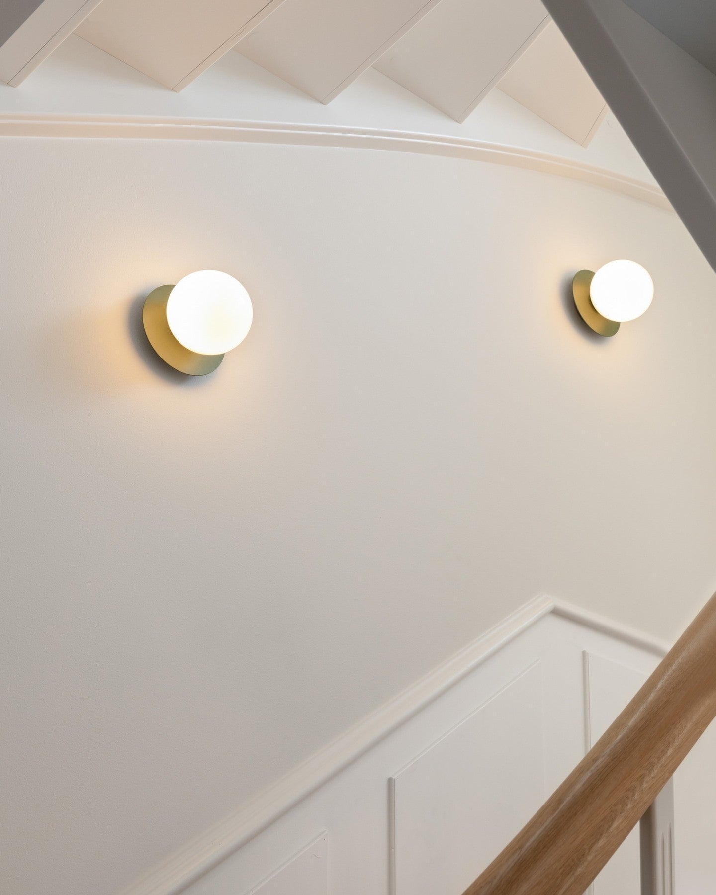 Irinor Premium Nordic Art Brass Wall Lamp-Neutral Decor