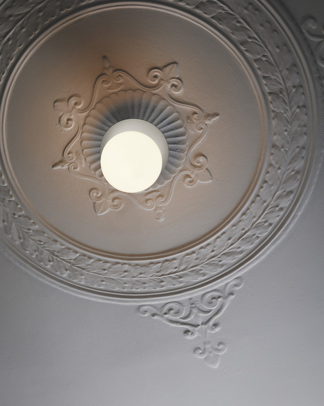 Irinor Premium Nordic Art Brass Wall Lamp-Neutral Decor