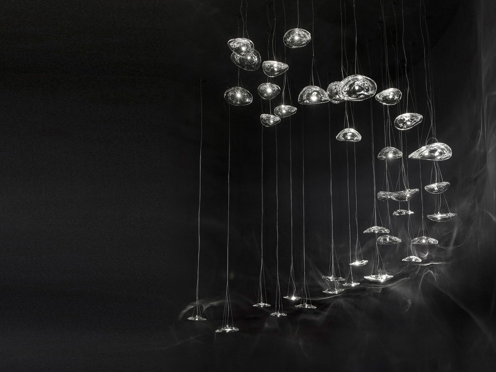 Manta Drift Chandelier-Neutral Decor