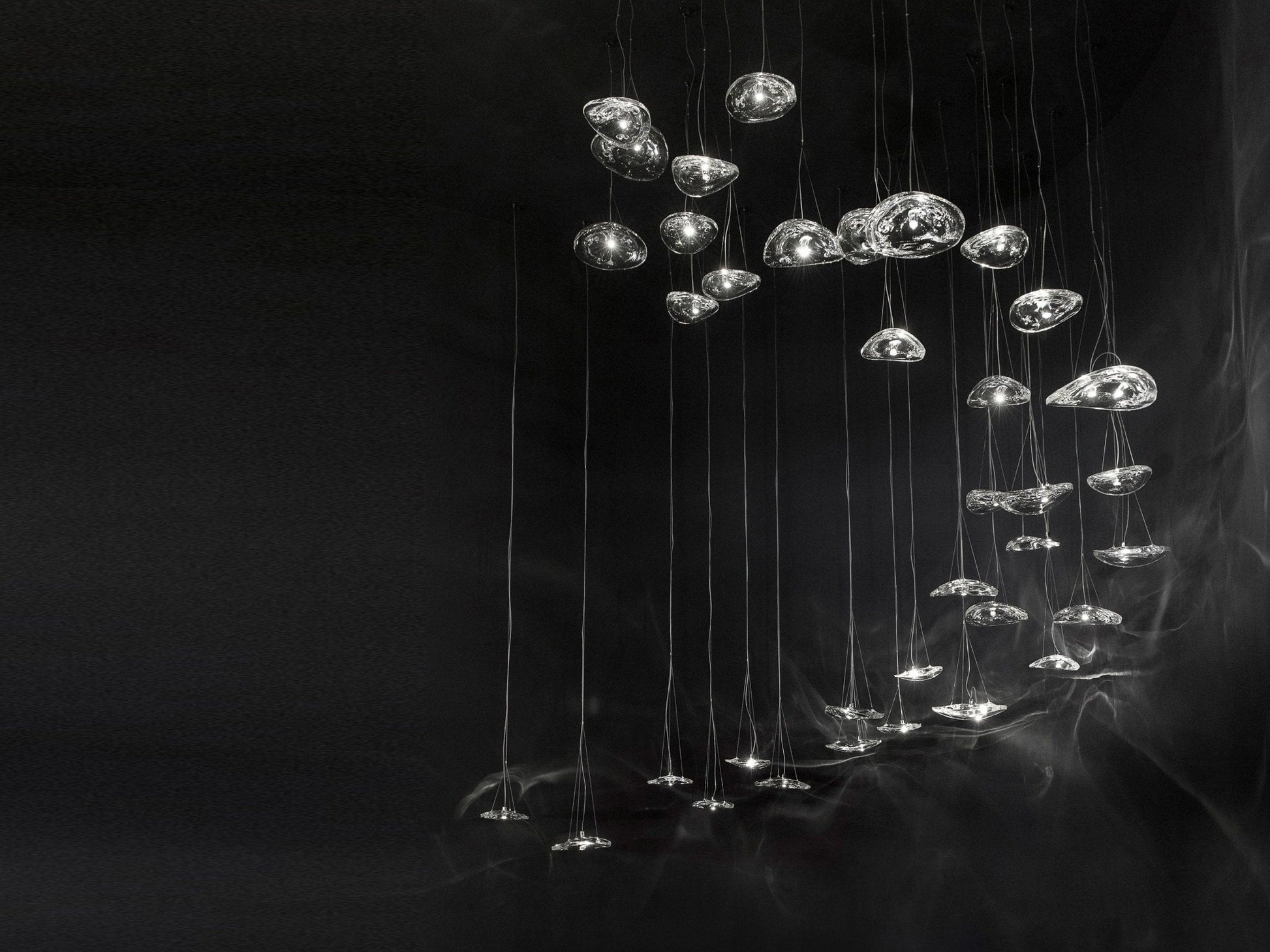 Manta Drift Chandelier-Neutral Decor