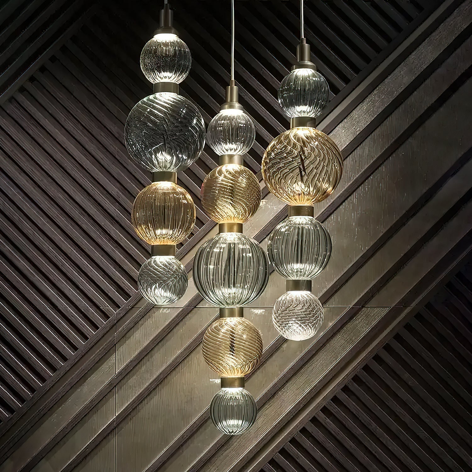 Tahl Globe Pendant Lamp-Neutral Decor