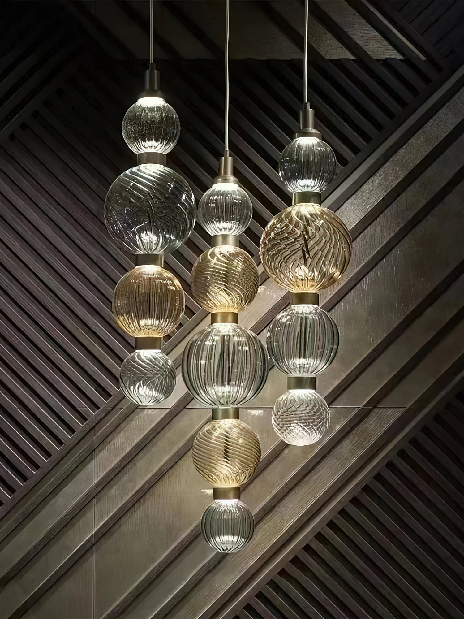 Tahl Globe Pendant Lamp-Neutral Decor
