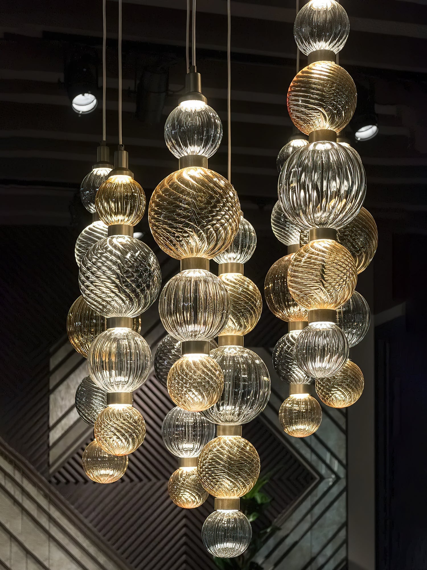 Tahl Globe Pendant Lamp-Neutral Decor