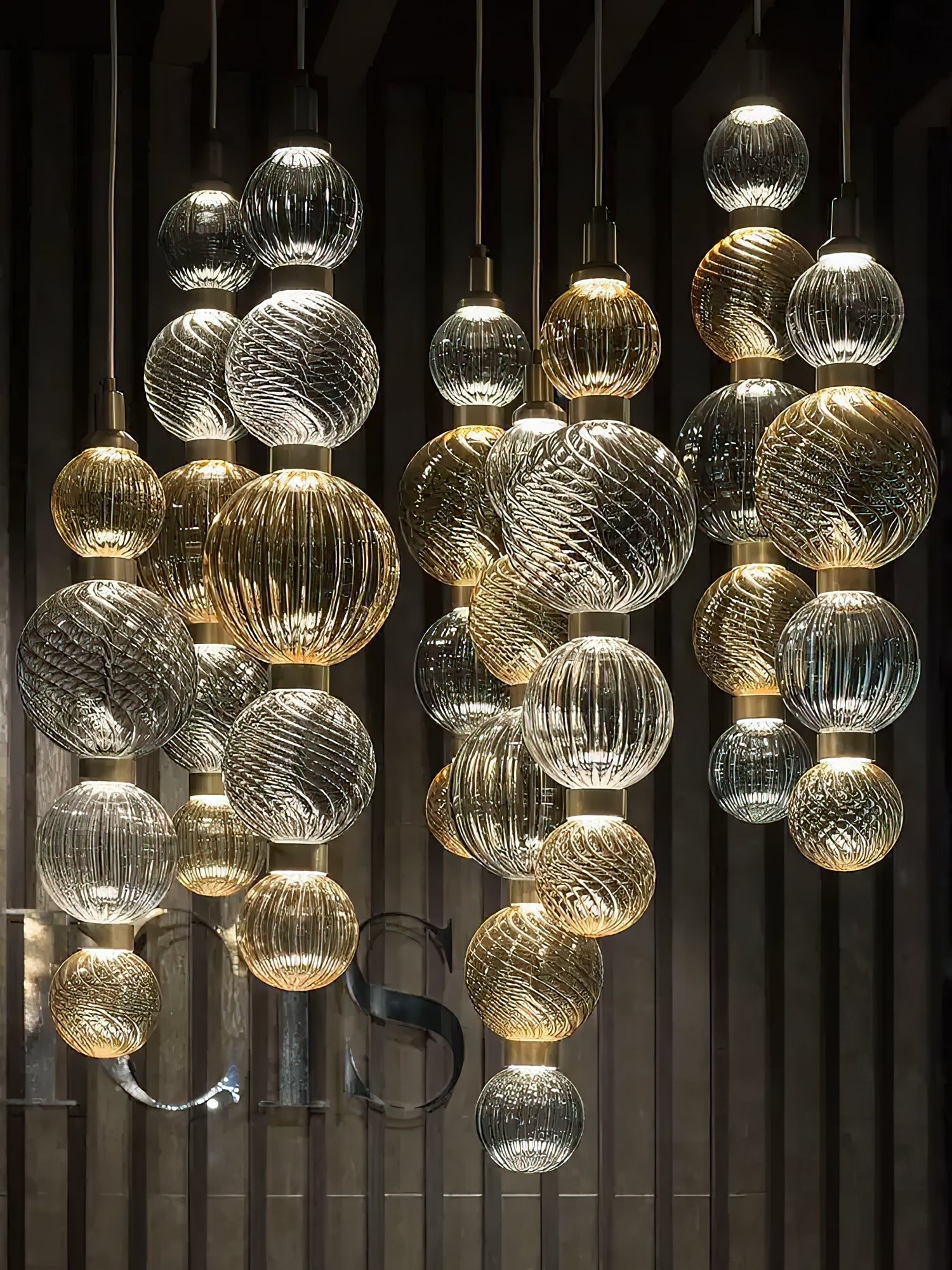 Tahl Globe Pendant Lamp-Neutral Decor