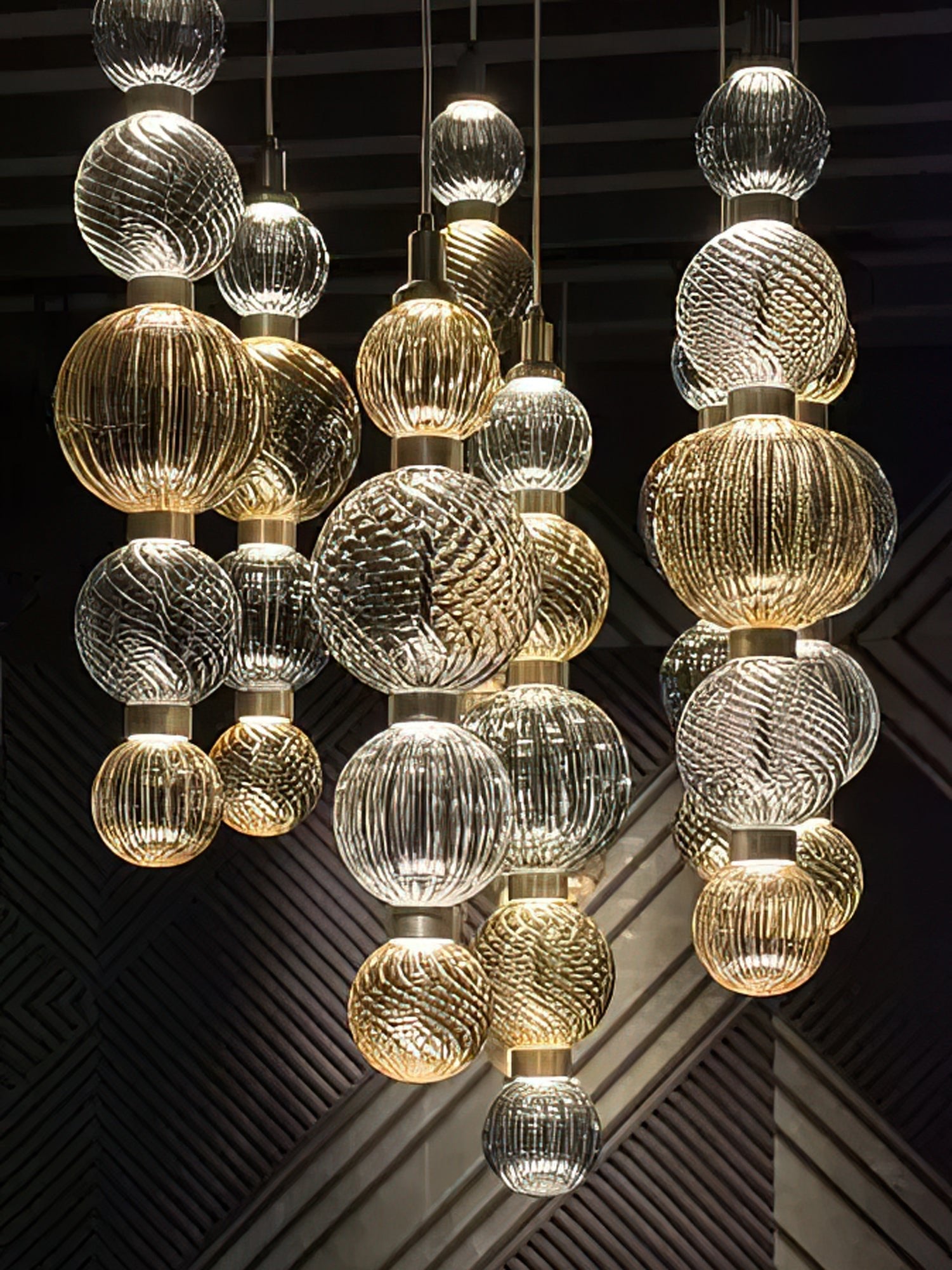 Tahl Globe Pendant Lamp-Neutral Decor