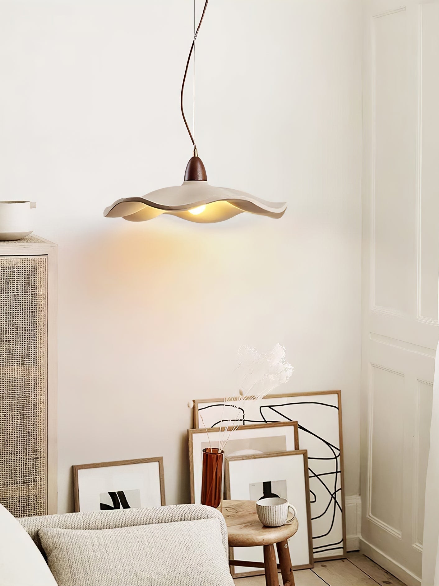 Siro Cement Wave Pendant Light-Neutral Decor