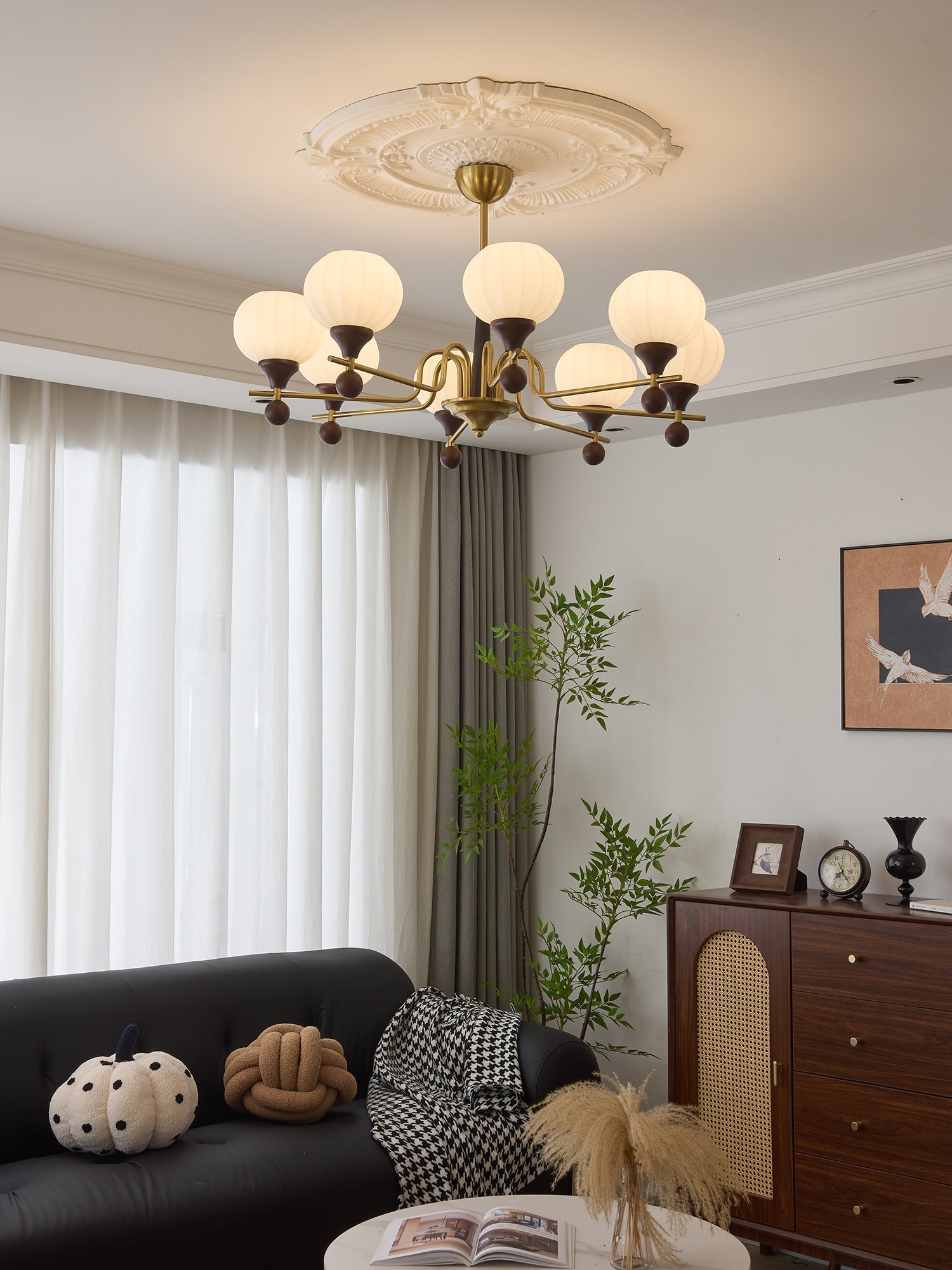 Anorionis Traditional Premium Wood Chandelier-Neutral Decor