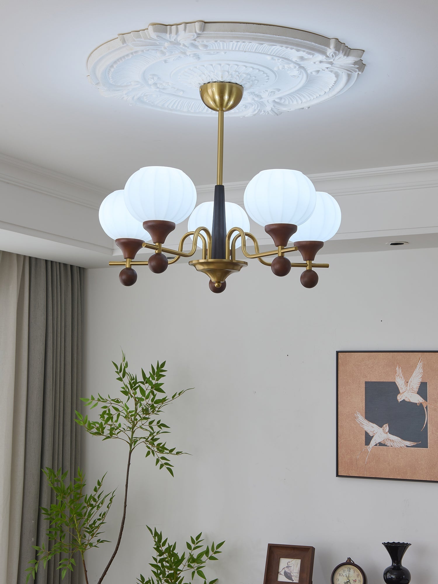 Anorionis Traditional Premium Wood Chandelier-Neutral Decor