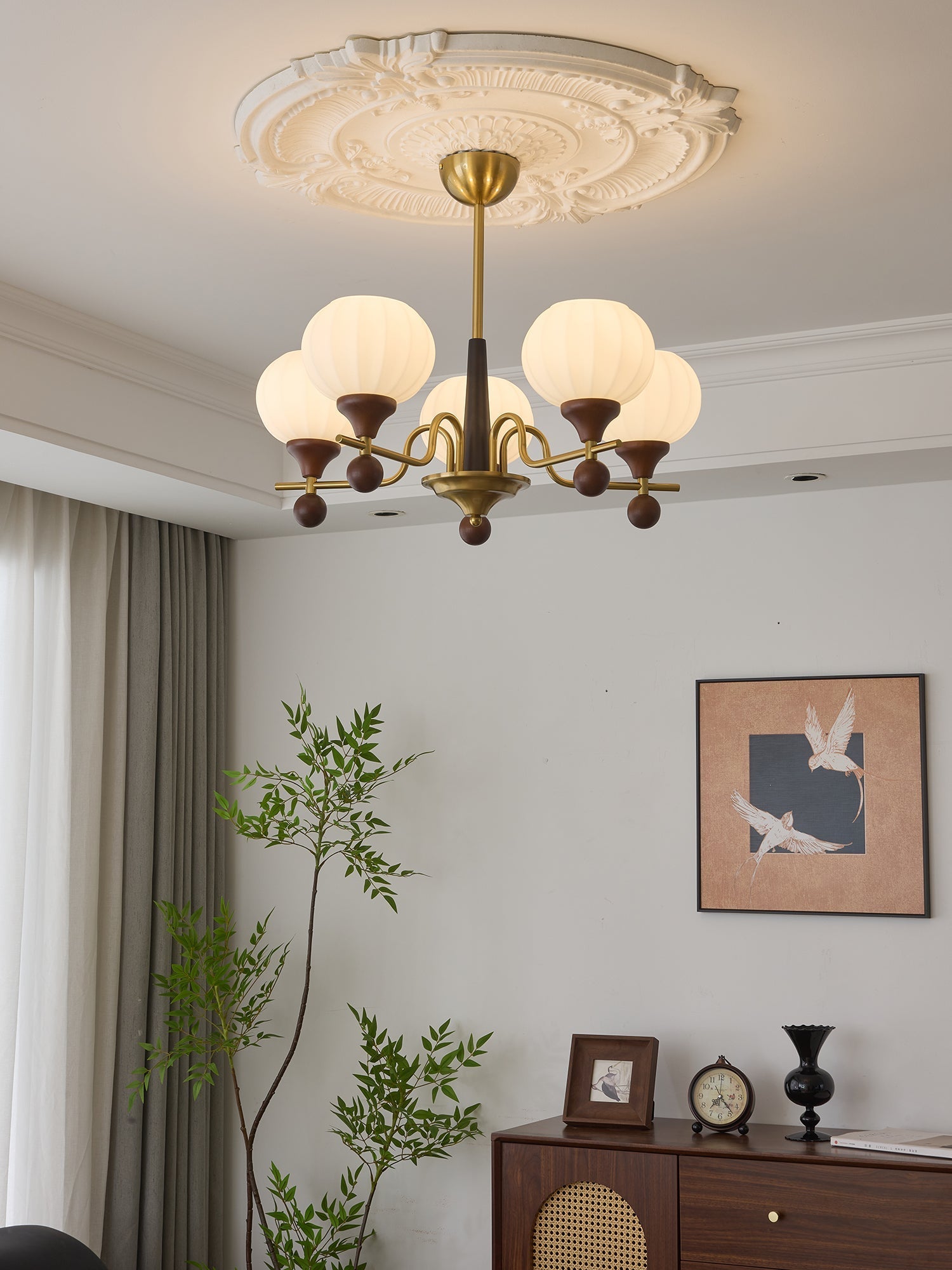 Anorionis Traditional Premium Wood Chandelier-Neutral Decor