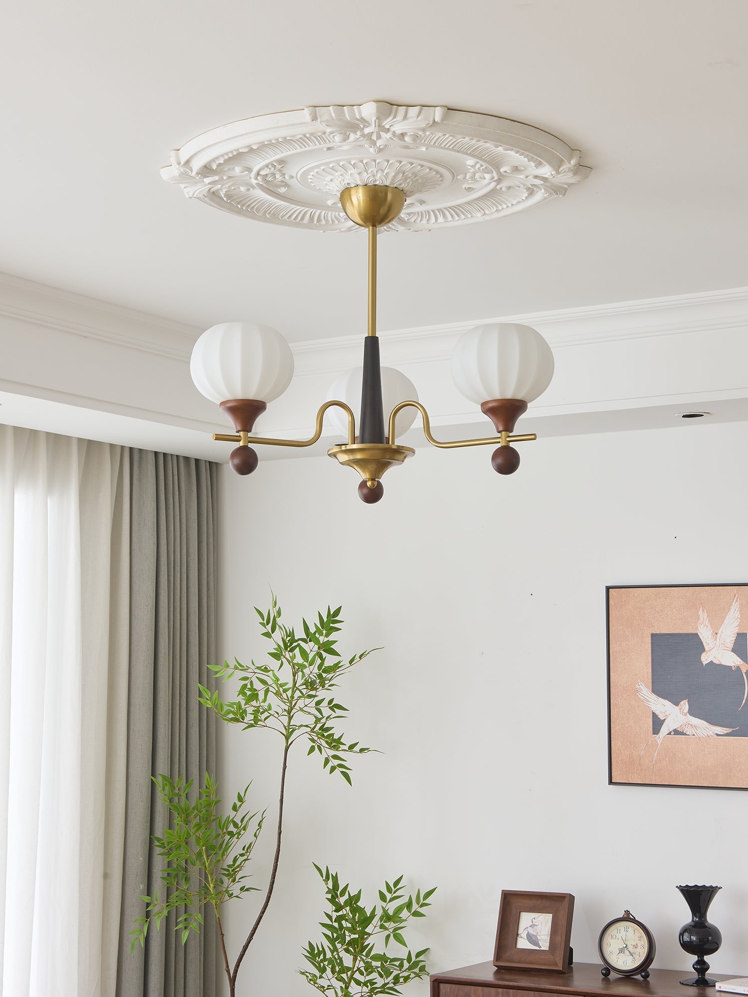 Anorionis Traditional Premium Wood Chandelier-Neutral Decor