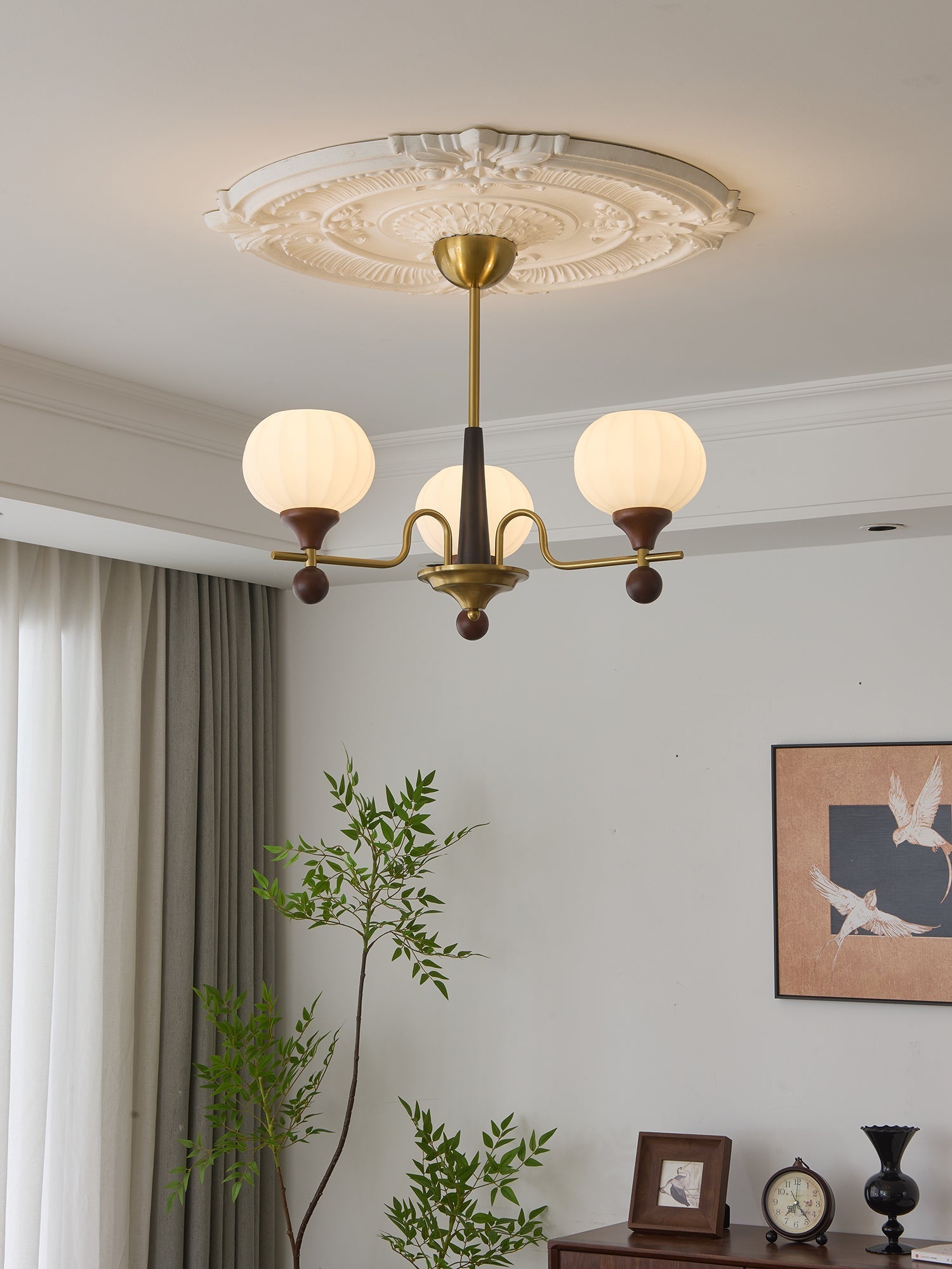 Anorionis Traditional Premium Wood Chandelier-Neutral Decor