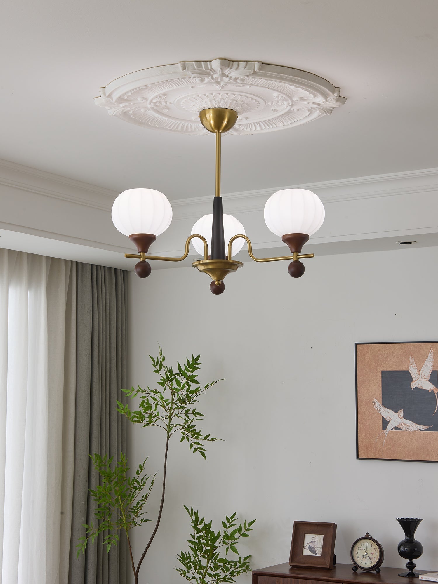 Anorionis Traditional Premium Wood Chandelier-Neutral Decor