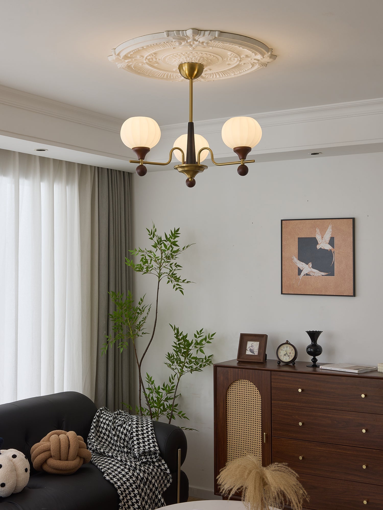 Anorionis Traditional Premium Wood Chandelier-Neutral Decor
