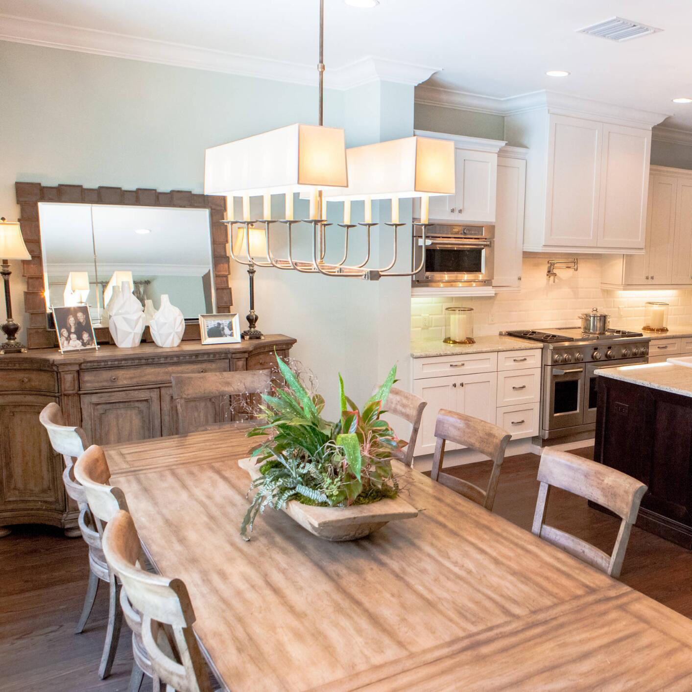 Vaughn Linear Chandelier