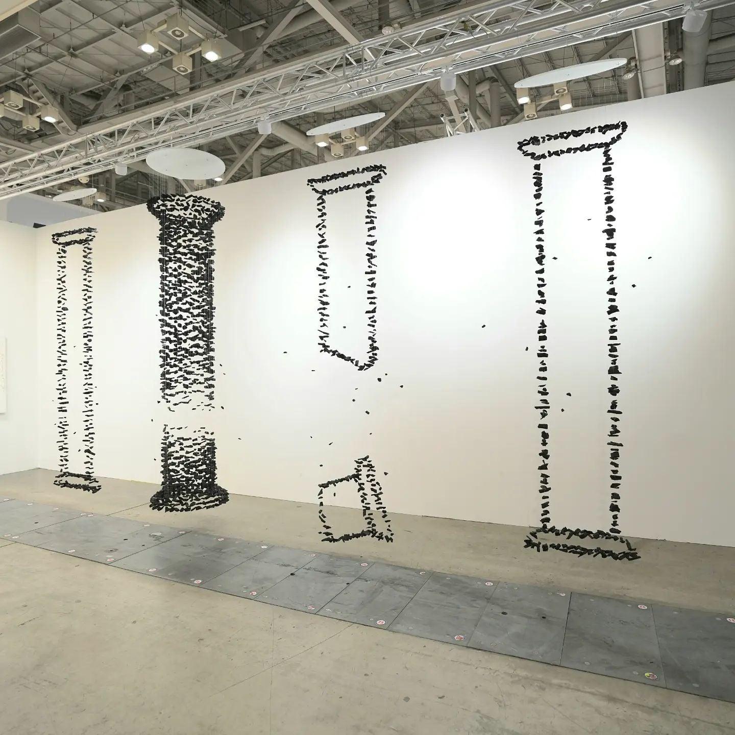 Vaelior Postmodern Luxury Black Stones Chandeliers-Neutral Decor