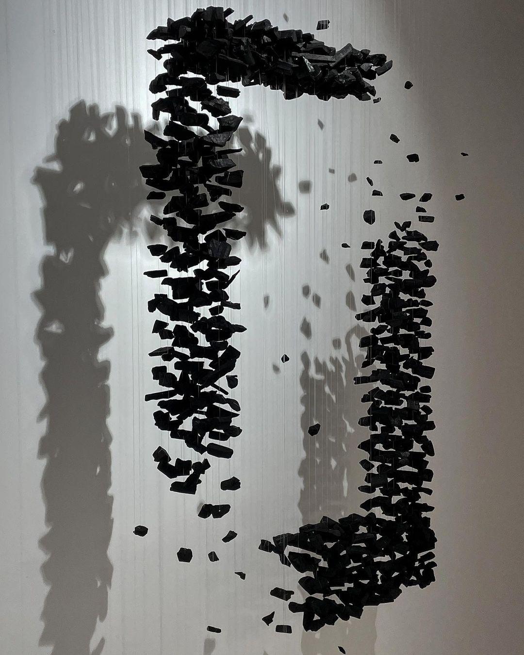 Vaelior Postmodern Luxury Black Stones Chandeliers-Neutral Decor