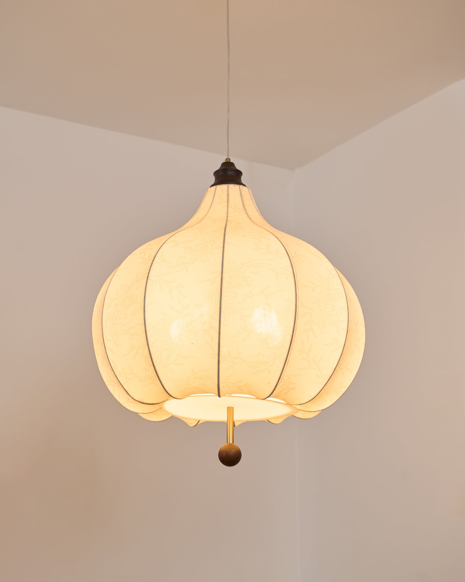 Docor Fabric Wood Pendant Light-Neutral Decor