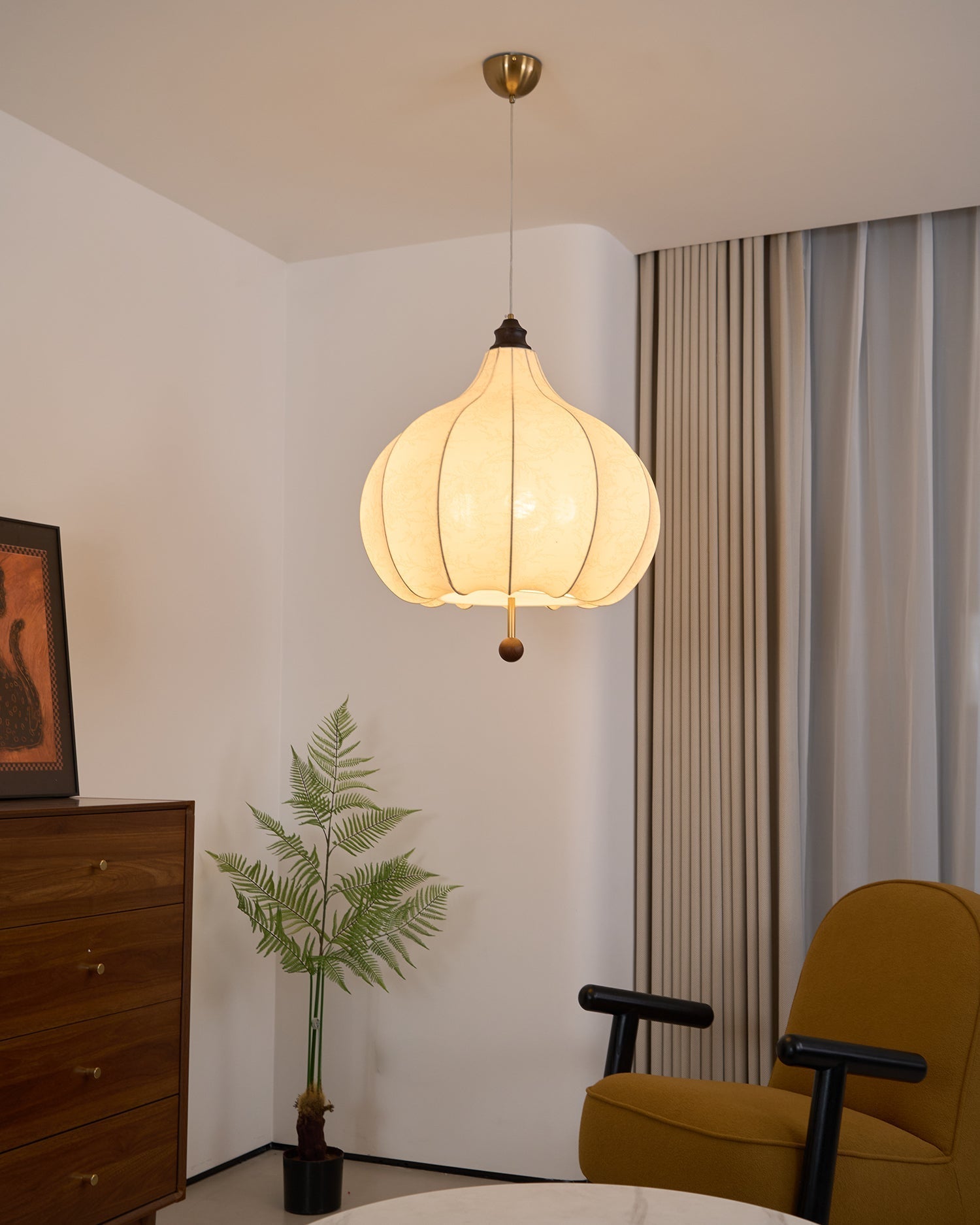 Hana Pendant Light