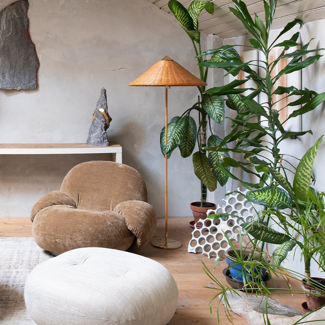 Docor Minimalist Floor Lamp-Neutral Decor