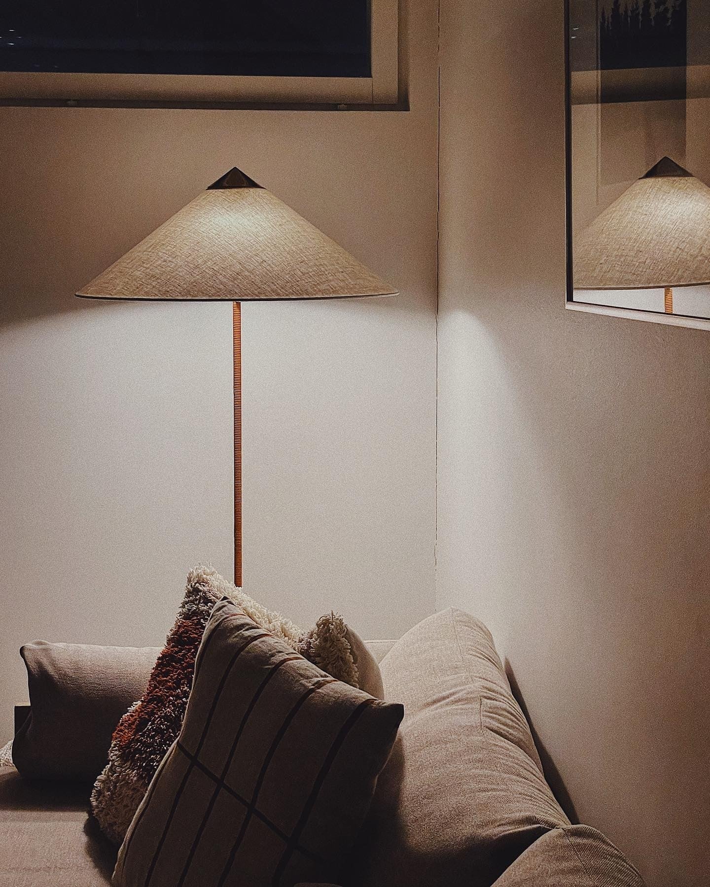 Docor Minimalist Floor Lamp-Neutral Decor