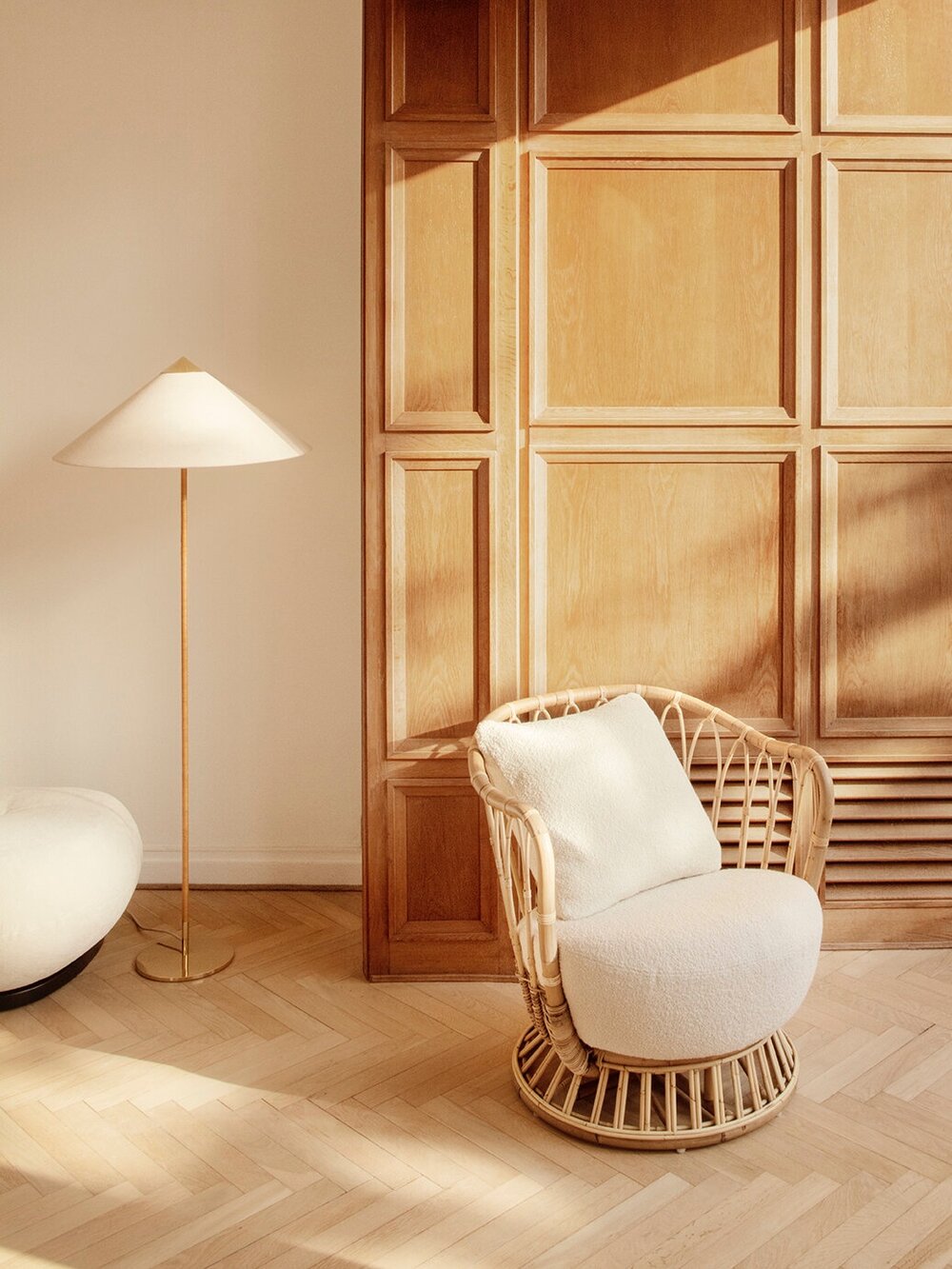 Docor Minimalist Floor Lamp-Neutral Decor