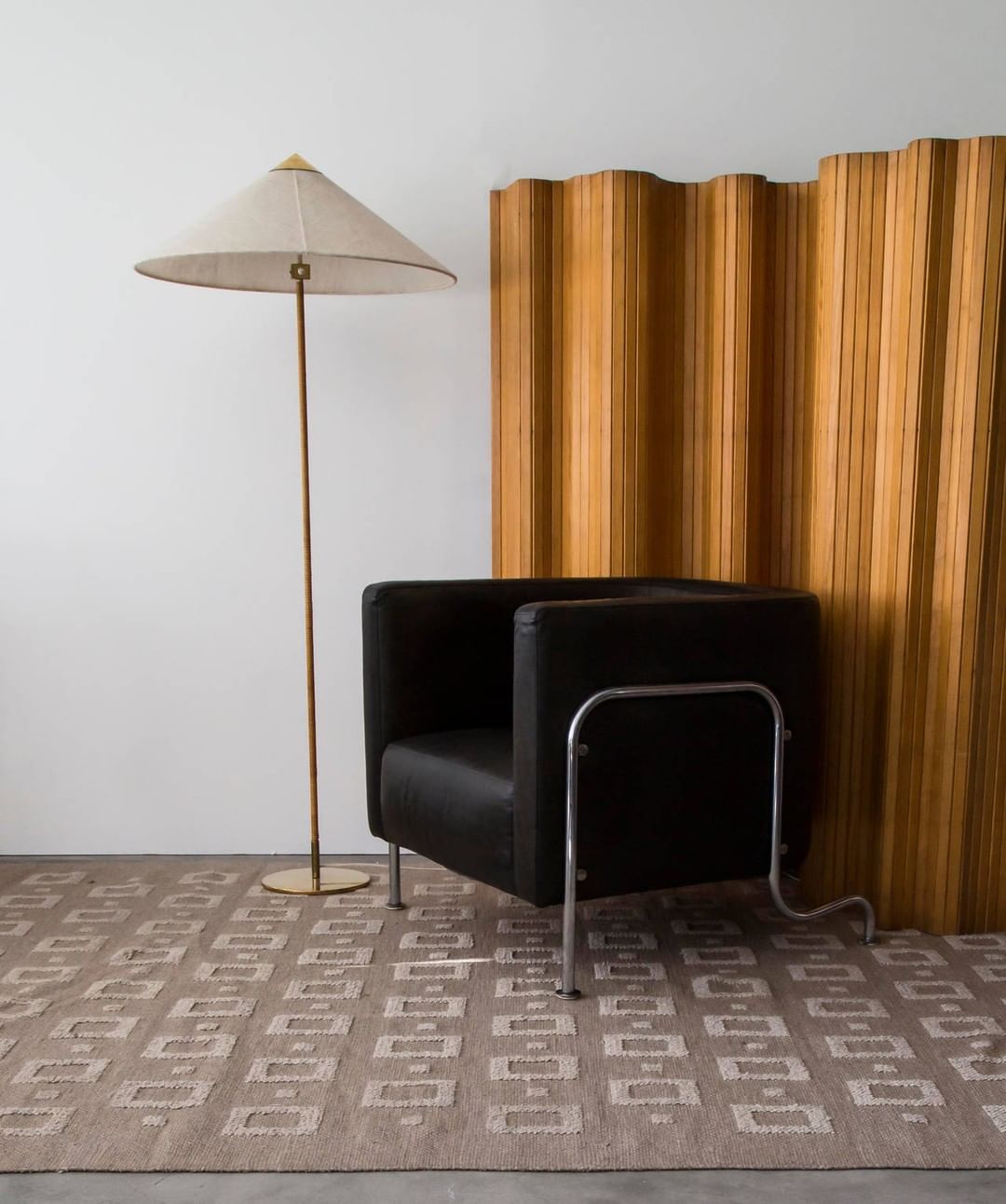 Docor Minimalist Floor Lamp-Neutral Decor