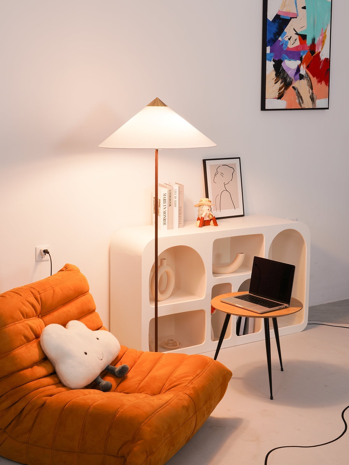 Docor Minimalist Floor Lamp-Neutral Decor
