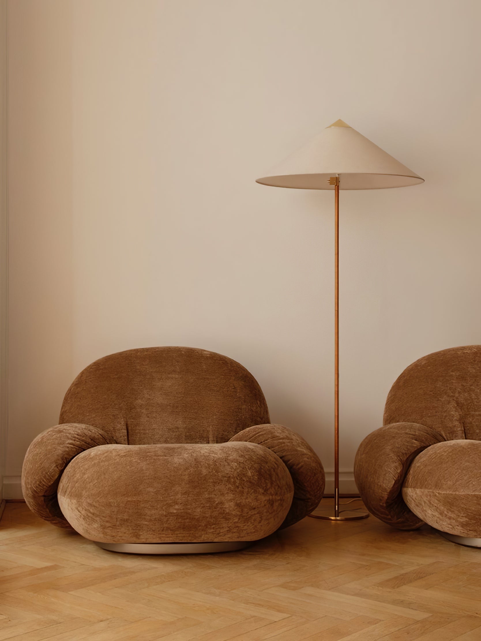 Docor Minimalist Floor Lamp-Neutral Decor