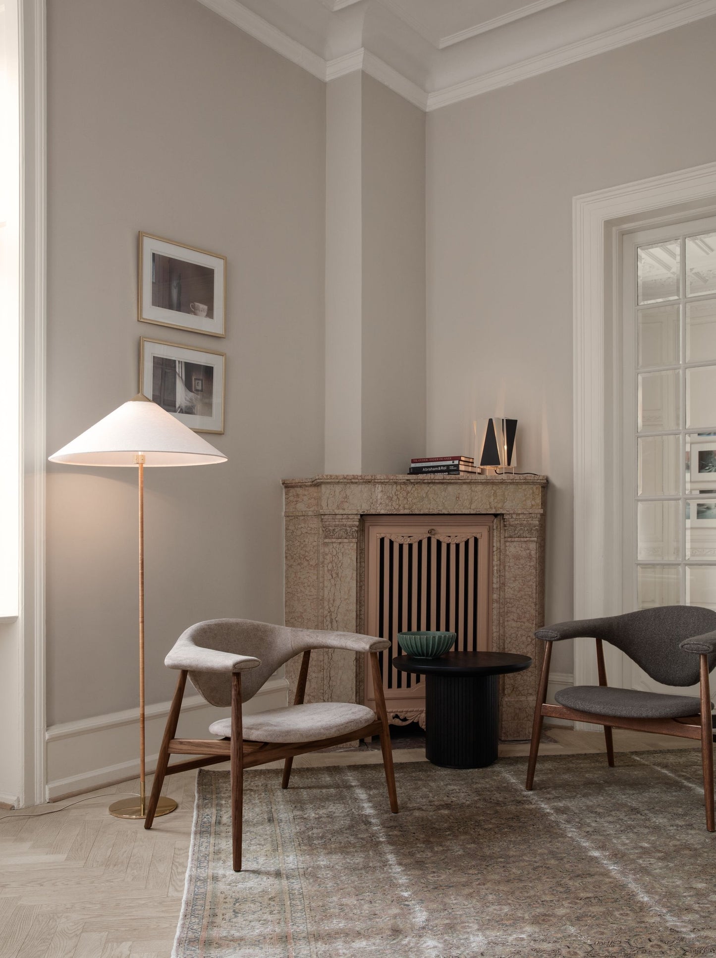 Docor Minimalist Floor Lamp-Neutral Decor