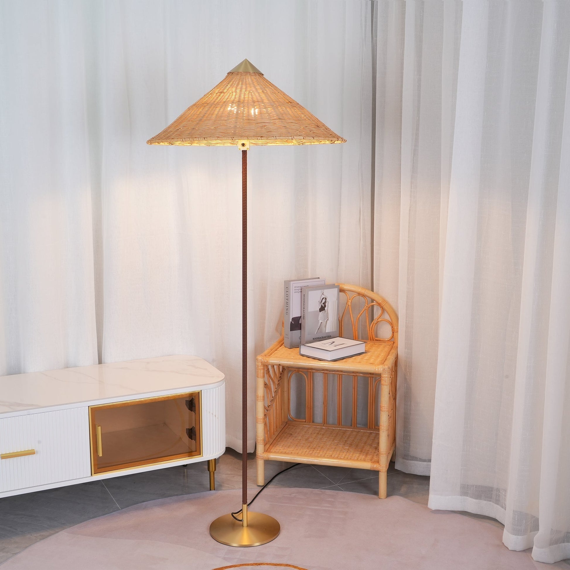 Docor Minimalist Floor Lamp-Neutral Decor